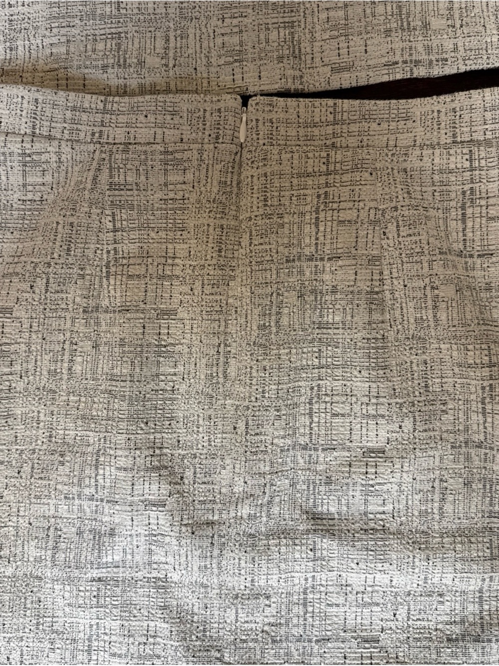 NWT Ann Taylor Gray & Cream Textured Cotton Blend Skirt & Top Suit. Size Small - Picture 7 of 10